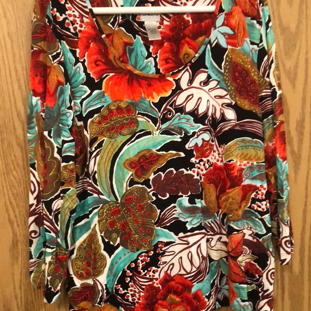 New Chico’s top No tags size 3